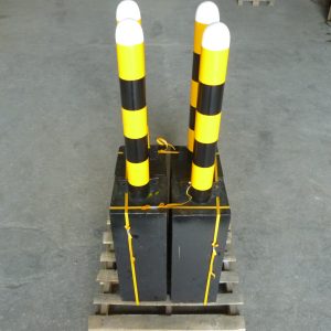 Concrete Delinating Posts